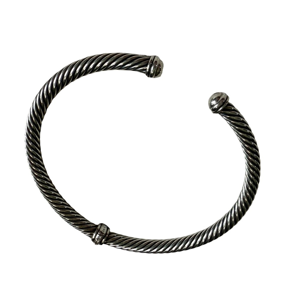 DAVID YURMAN STERLING SILVER “CLASSIC CABLE STATION” BANGLE BRACELET W/ DIAMONDS - Picture 3 of 9